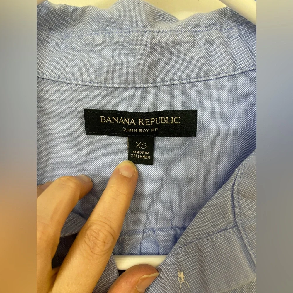 Banana Republic Blue Quinn Boy Fit Button Down - Picture 7 of 10
